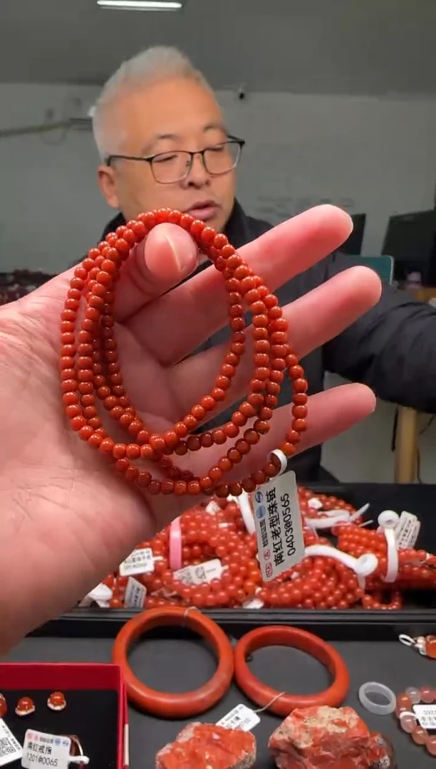 【闪购商品】南红玛瑙4mm瓦西珠链老型未镶嵌多样性发一件