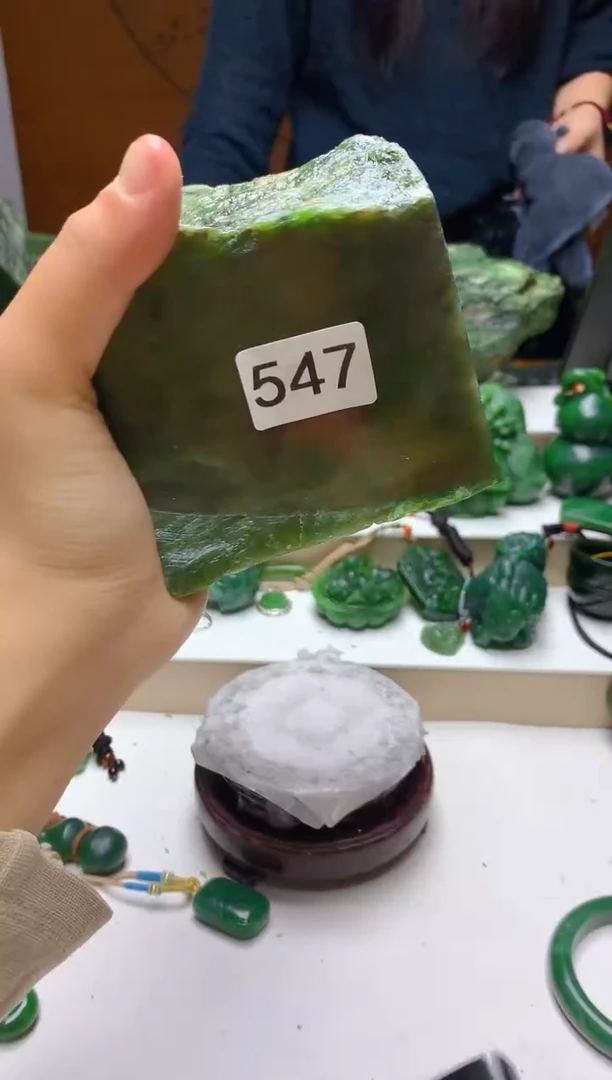 未镶嵌和田玉（碧玉）珠宝半成品0