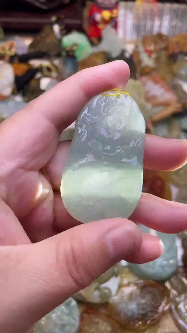 颈饰未镶嵌翡翠1