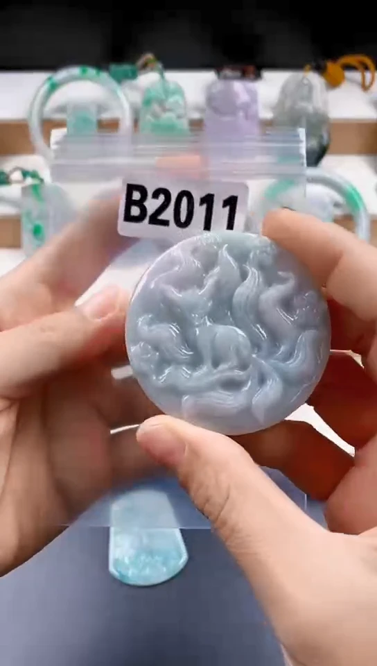 颈饰未镶嵌翡翠天然翡翠吊坠挂件