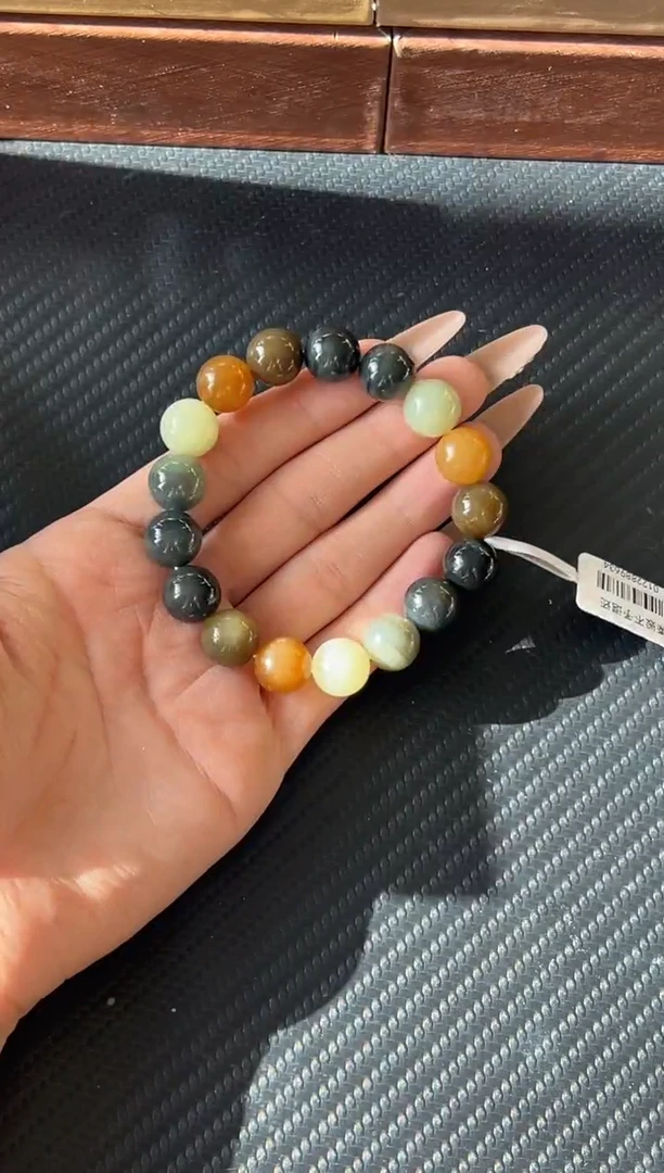 未镶嵌手串和田玉若羌微色差卡12J