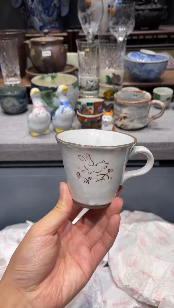 瓷片粗陶兔子马克杯