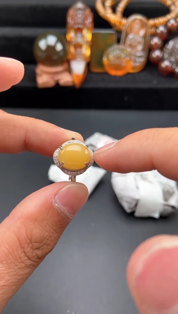 【闪购商品】琥珀戒指银S925镶嵌蜜蜡戒指