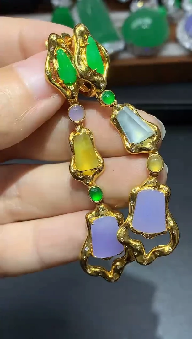 颈饰18K金镶嵌翡翠762-中国好珍宝