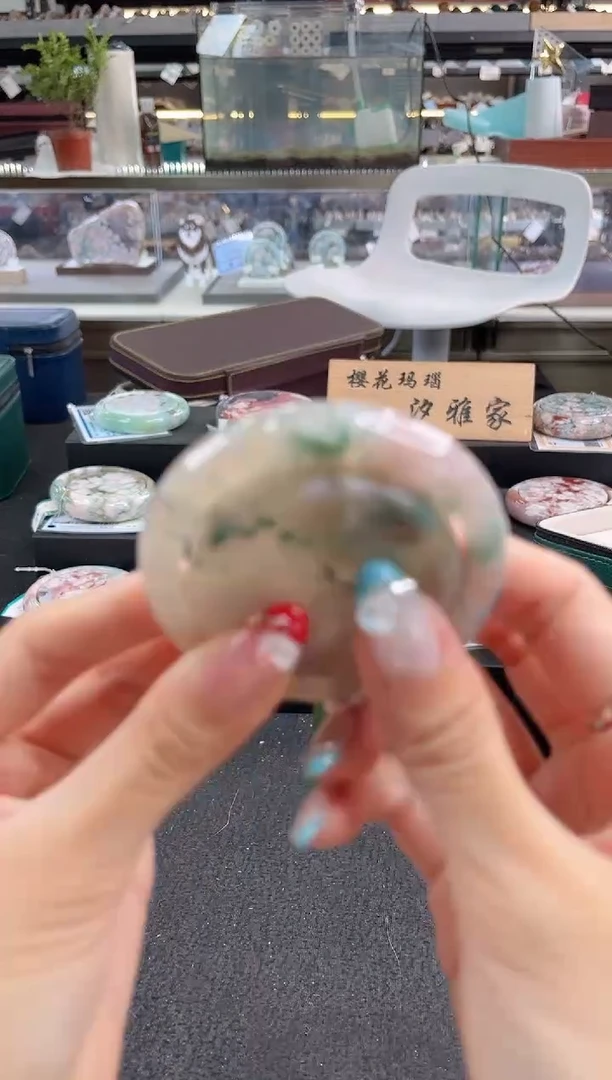 未镶嵌手镯石英质玉六*六圈口（赠品镯心）