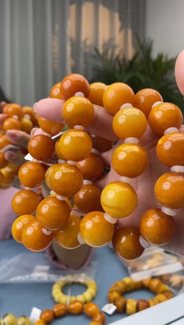 【闪购商品】蜜蜡珠宝奇石未镶嵌假一罚十，多样性发一件052.19