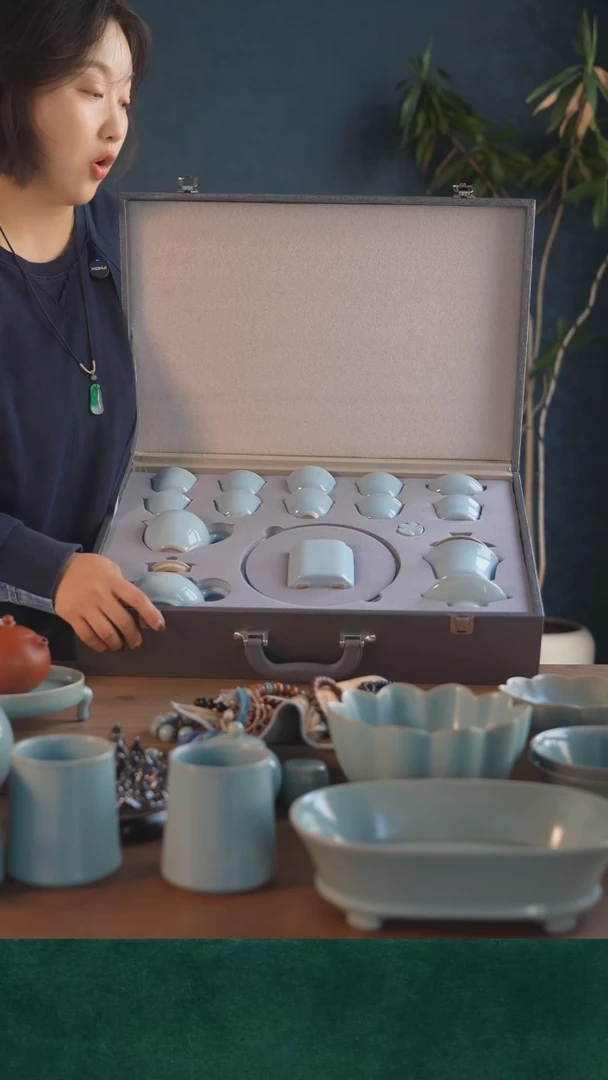 【闪购商品】 汝瓷高端新年礼盒 18件套