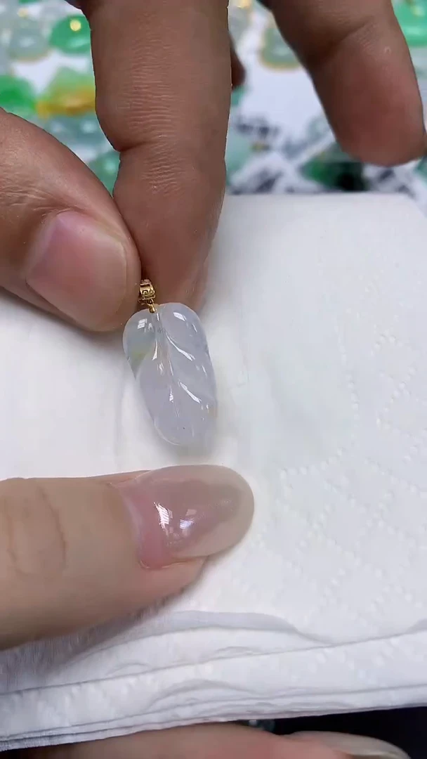 翡翠18K金镶嵌颈饰天然缅甸翡翠A货