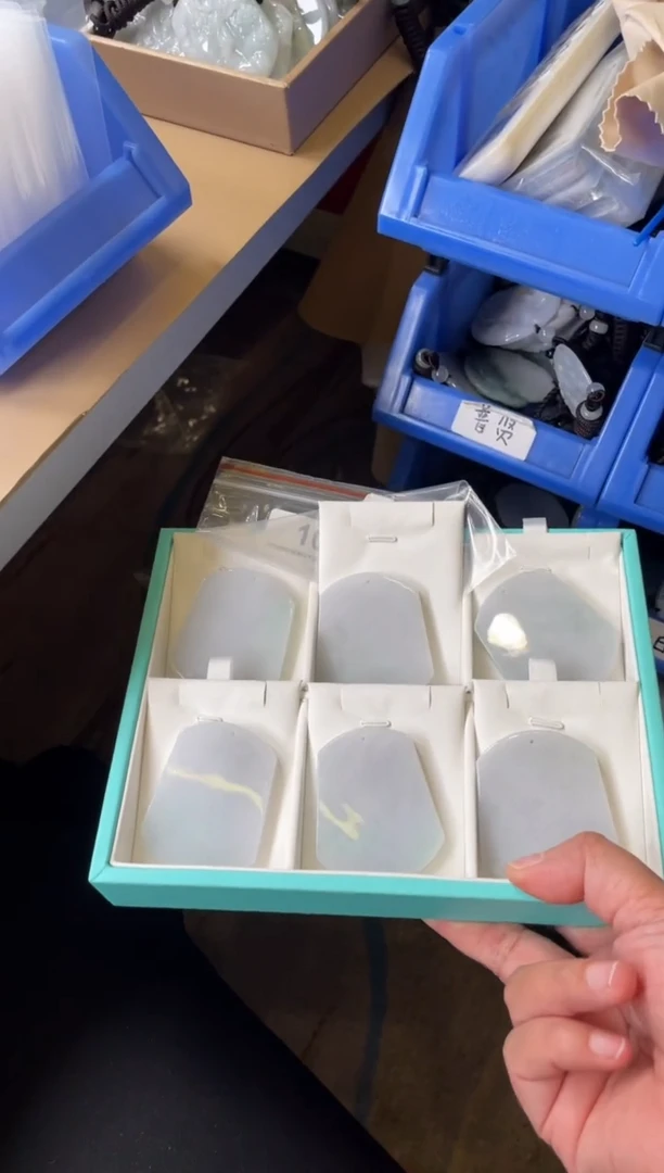 【闪购商品】翡翠颈饰未镶嵌天然缅甸A货翡翠多样性发一无事牌100