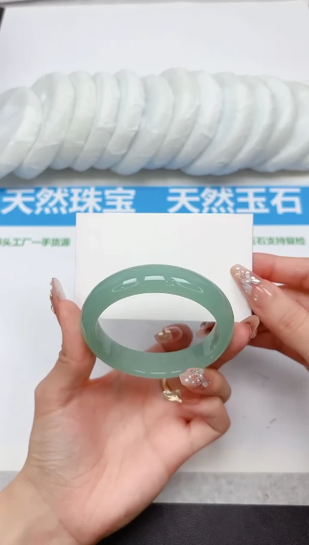 未镶嵌手镯石英质玉380-54.5
