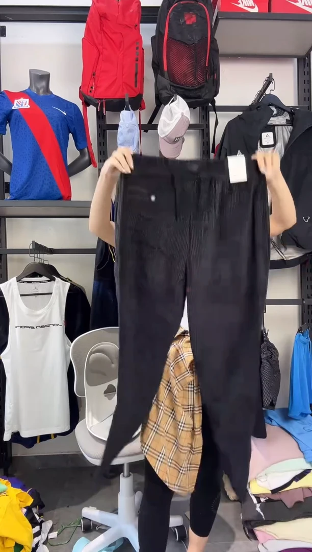 677编码 瑕疵款直播间过款为准 尺码m
