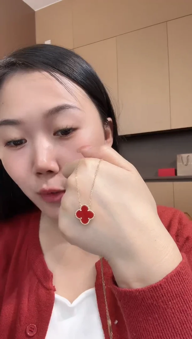 【闪购商品】玛瑙/玉髓套链18K金镶嵌红色k黄，四叶草套链GHJ