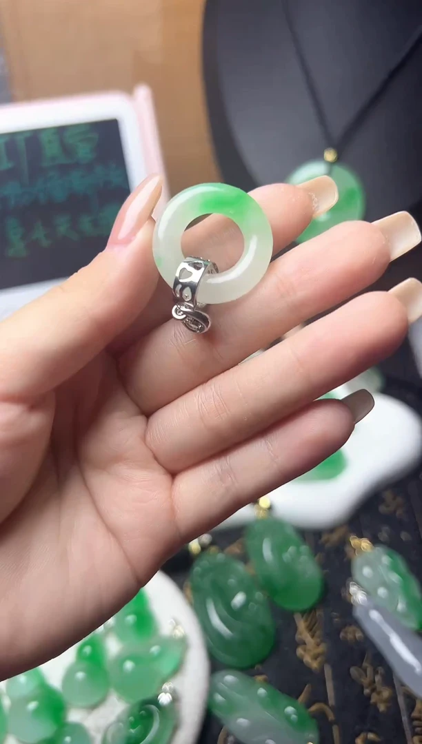 颈饰未镶嵌翡翠所见即所得，一图一物