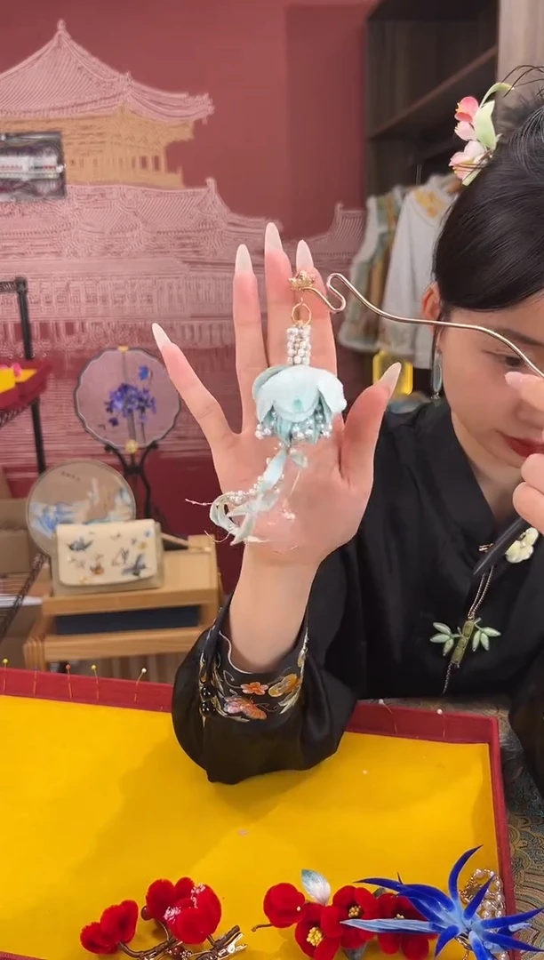 【闪购商品】刺绣非遗绒花（发饰）