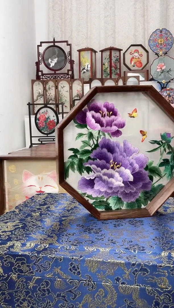 扇子苏绣作品手工精品摆台