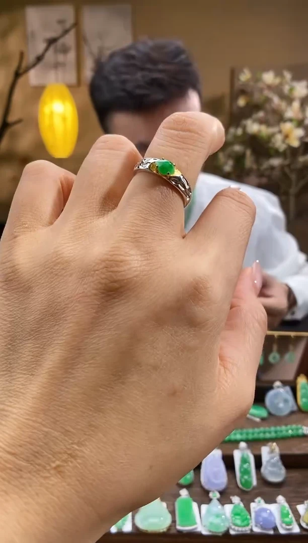 翡翠银S925镶嵌吊坠(不含链)蛋面戒指