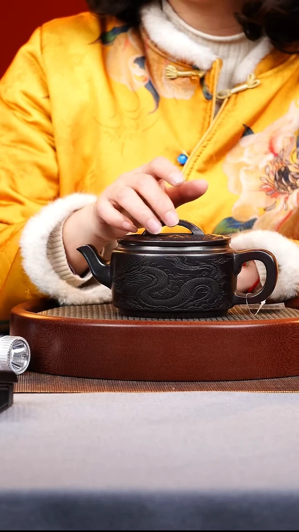 茶壶紫砂龙威汉瓦 陈勇