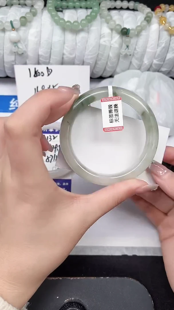 未镶嵌手镯石英质玉133-58/59