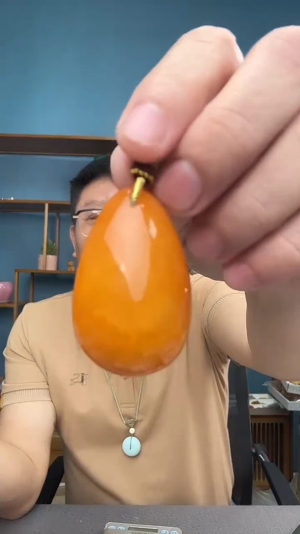 裸石琥珀未镶嵌柳****色蜜蜡绑链子