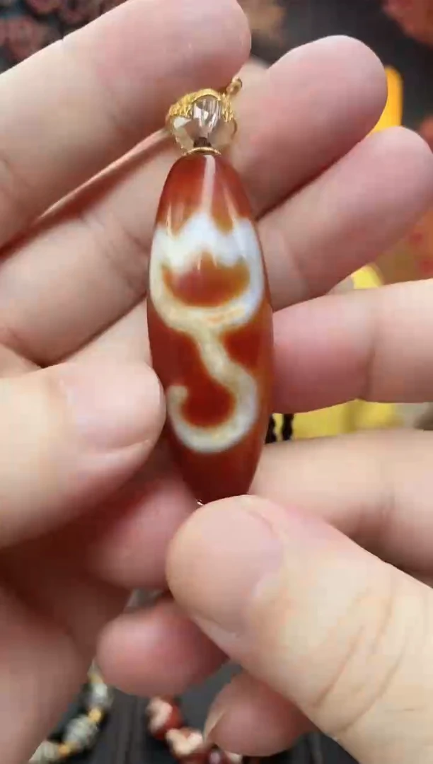 玛瑙/玉髓项链未镶嵌水莲花吊坠