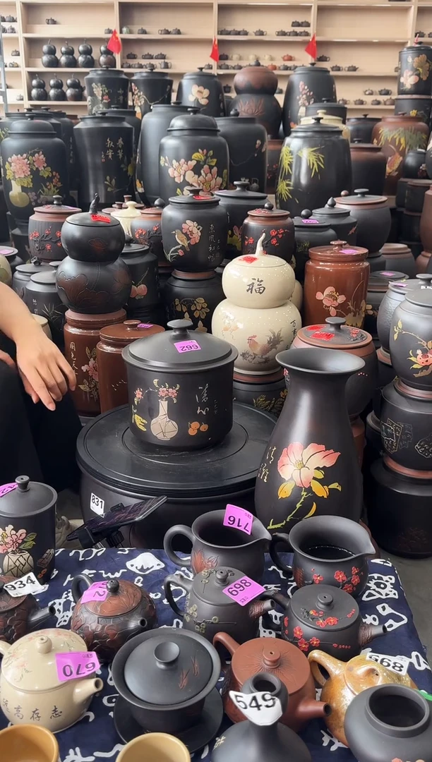 罐瑕疵茶叶罐  小五饼彩填拱盖   662