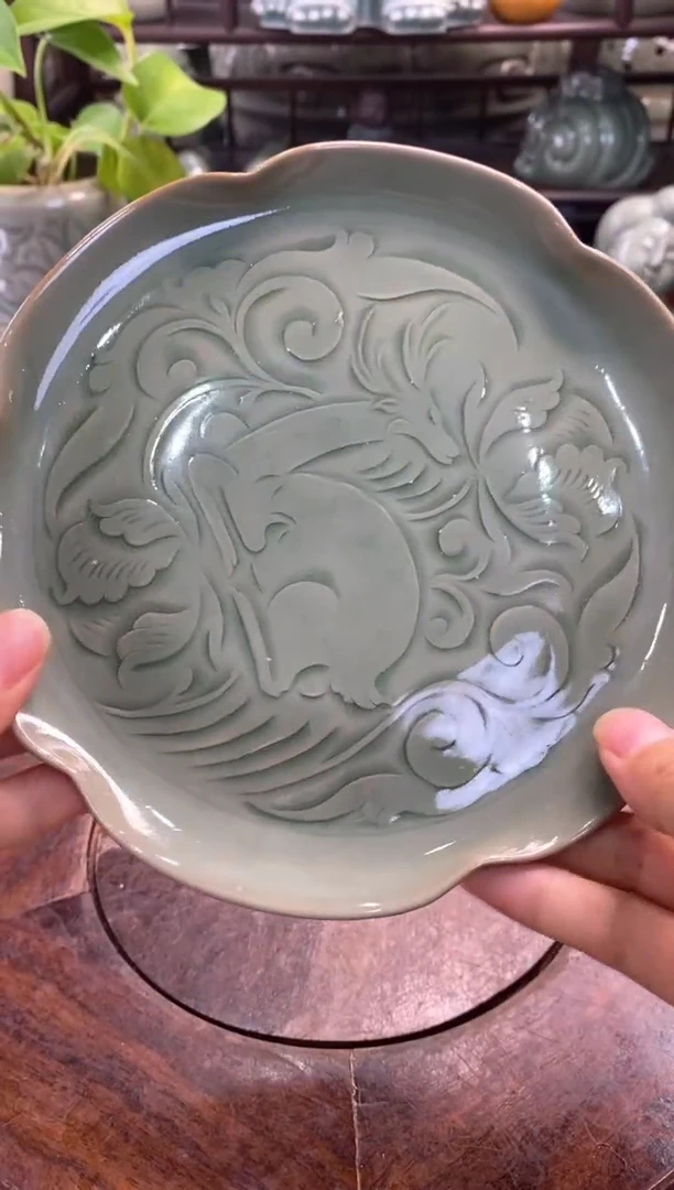 耀州窑 微瑕 L001 卧鹿 花口小盘 一个【挑泥】