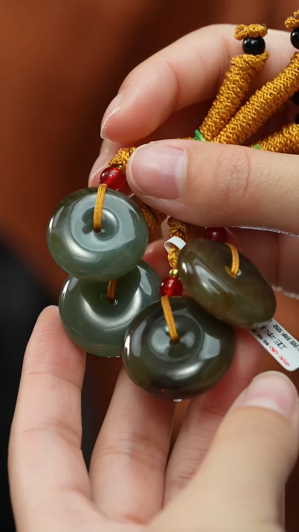 【闪购商品】和田玉颈饰未镶嵌吊坠  多样性发货拍一发一