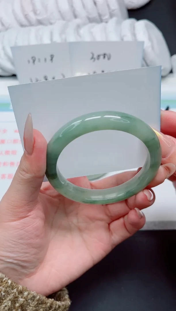 【闪购商品】石英质玉手镯未镶嵌458-60