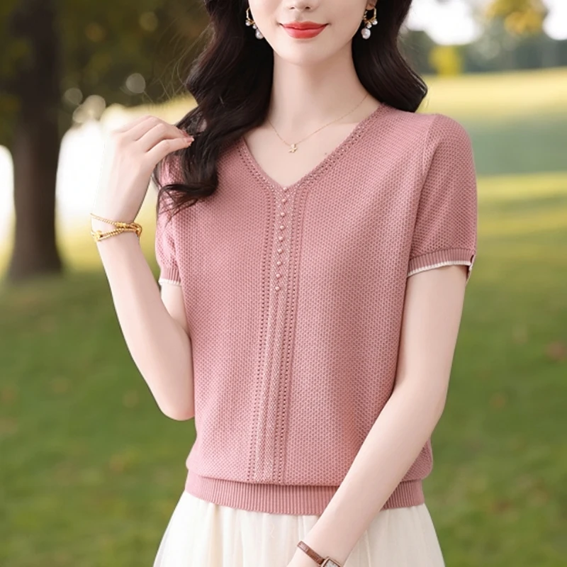 【天丝】洋气镂空V领短袖女显瘦百搭2025夏季爆款时尚独特漂亮小衫