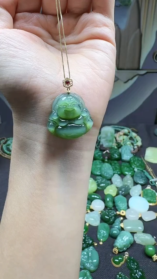 和田玉18K金镶嵌挂件1