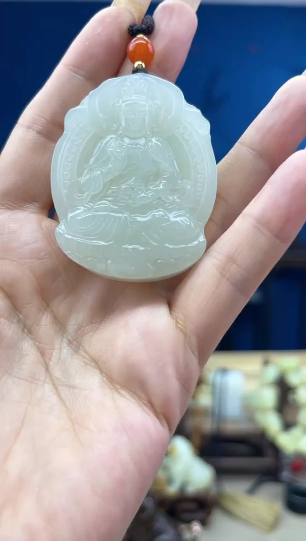 和田玉未镶嵌颈饰1