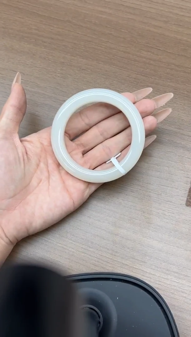 未镶嵌手镯和田玉黑山微色差56+