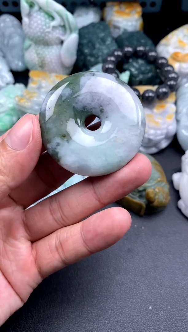 吊坠(不含链)未镶嵌翡翠1