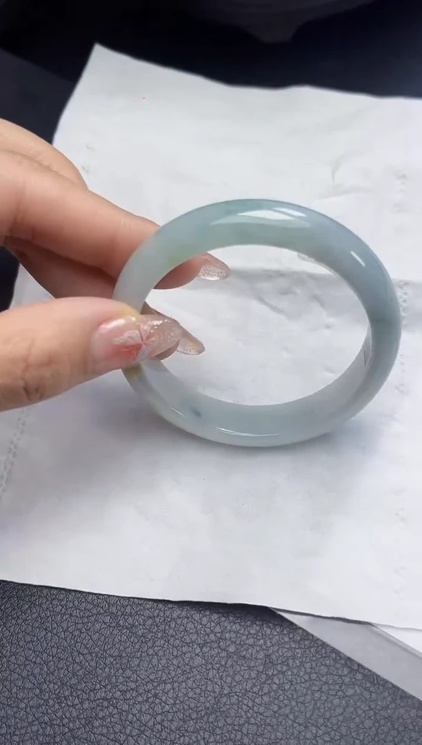 【闪购商品】翡翠手镯未镶嵌翡翠1