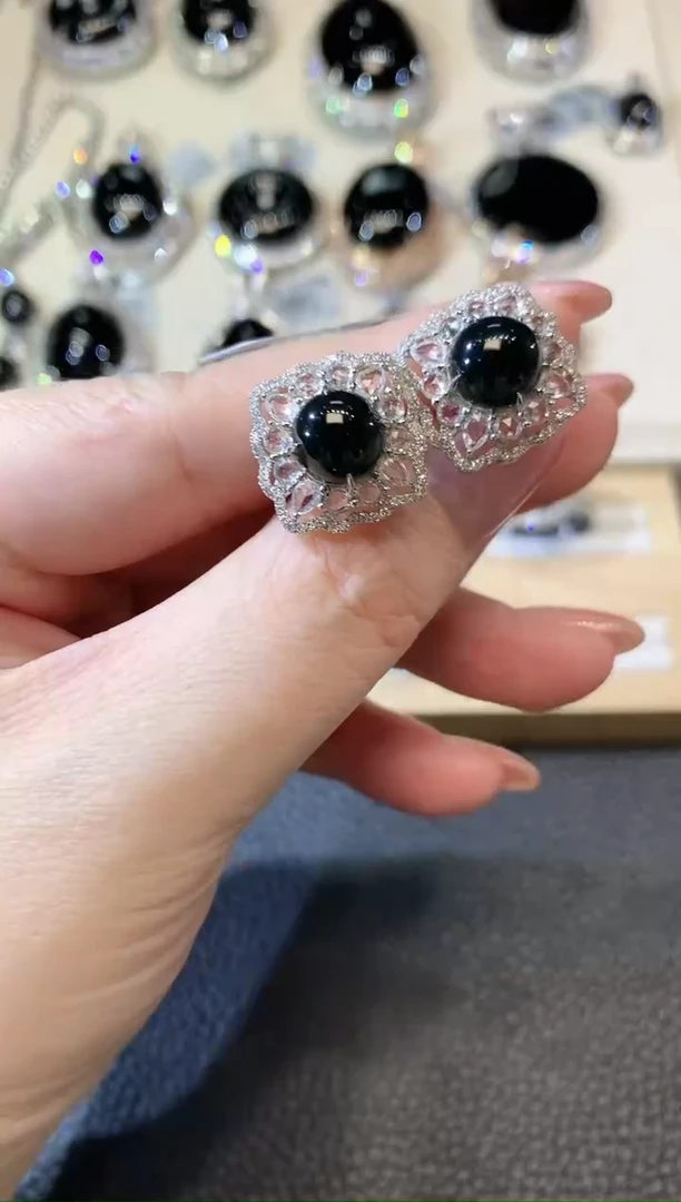 【闪购商品】翡翠耳饰18K金镶嵌D68 翡翠