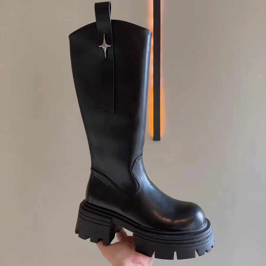 【苏苏精选】魅力佳人增高显瘦不过膝铆钉厚底高筒女靴骑士靴