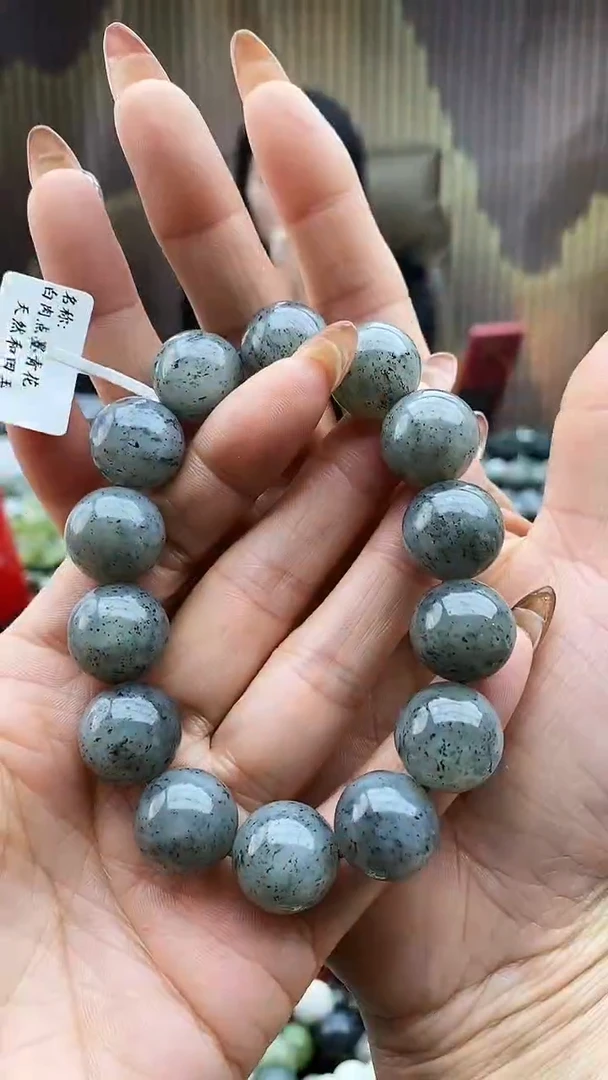 未镶嵌手串和田玉白肉点墨青花16