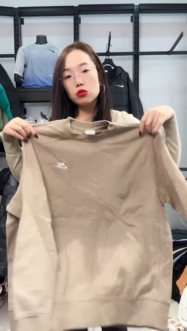 2116 闪购编码  运动卫衣裤以直播间过款为准 尺码  ·  180