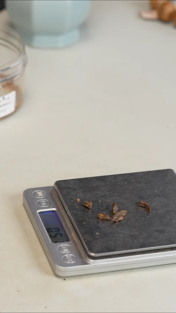 沉香沉香碎屑柬埔寨胭脂料0.5g