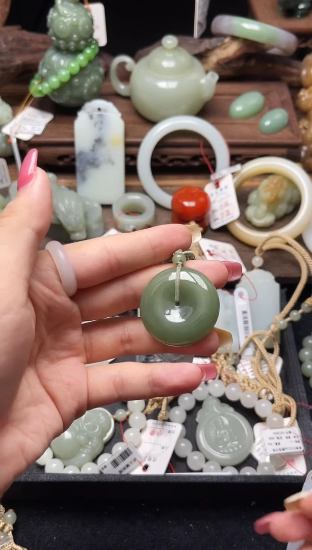 和田玉未镶嵌吊坠(不含链)若羌黄口35平安扣9008443