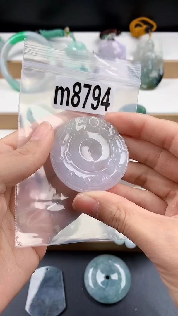 颈饰未镶嵌翡翠天然翡翠吊坠挂件