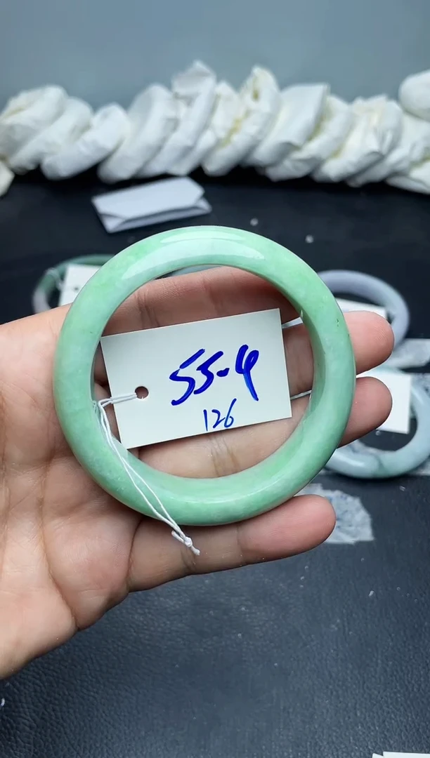 未镶嵌手镯翡翠126
