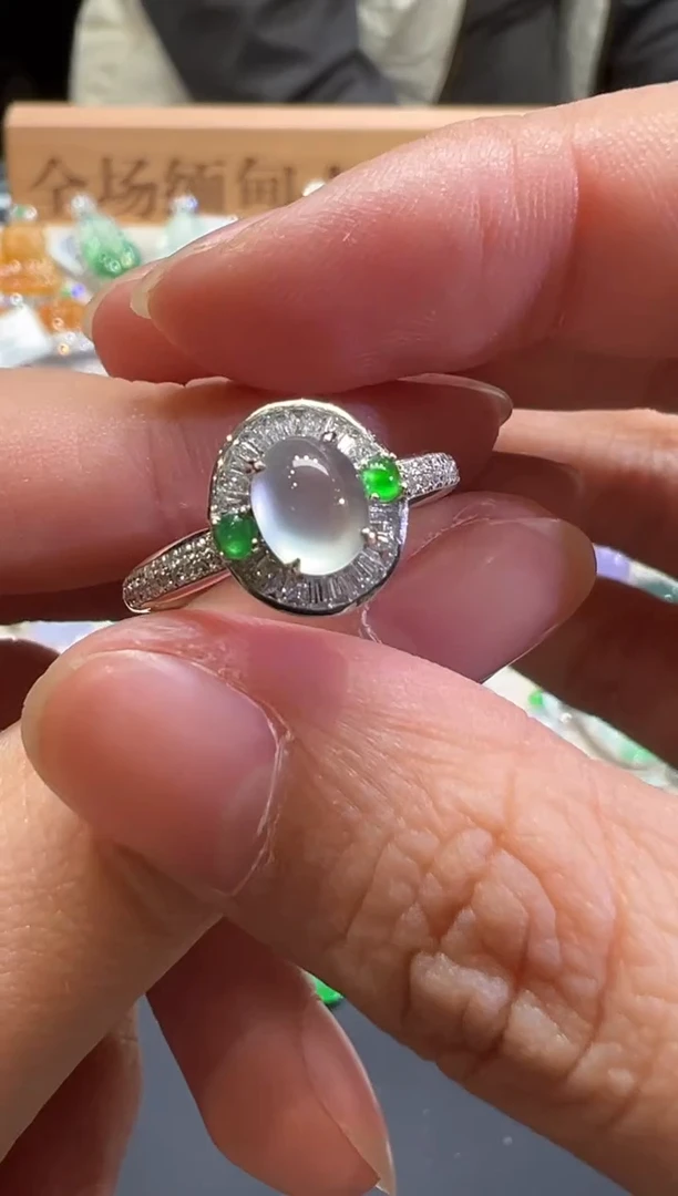 18K金镶嵌戒指翡翠B224|9800