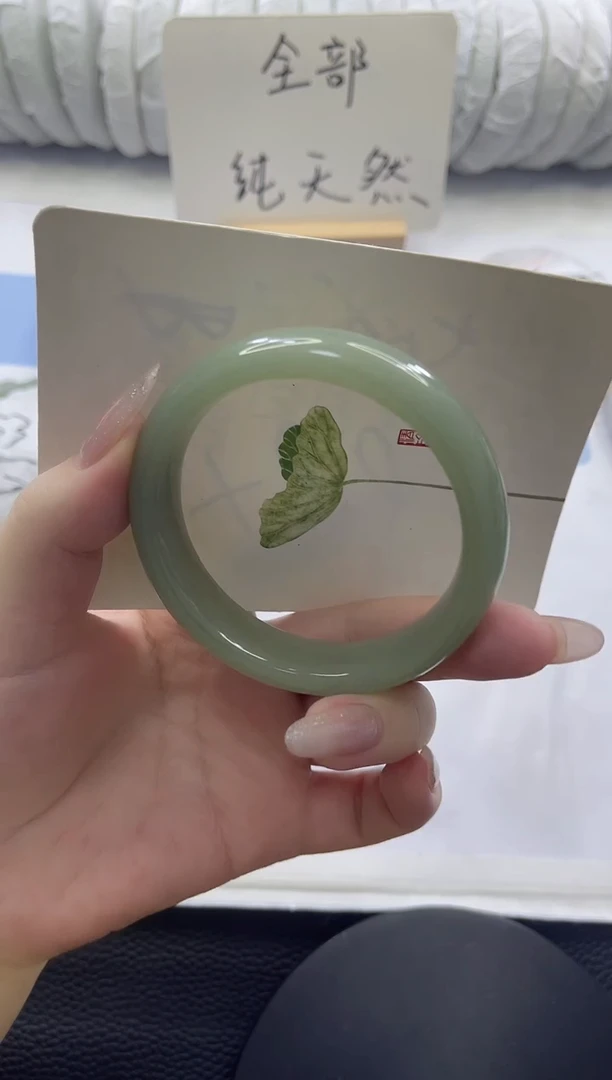 未镶嵌手镯石英质玉多样性发货C121