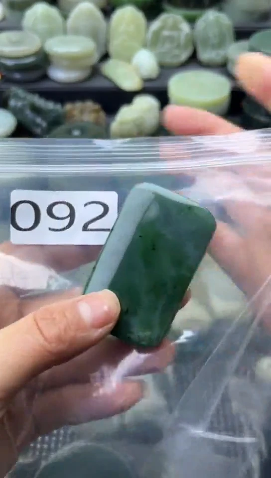 未镶嵌和田玉珠宝半成品牌子