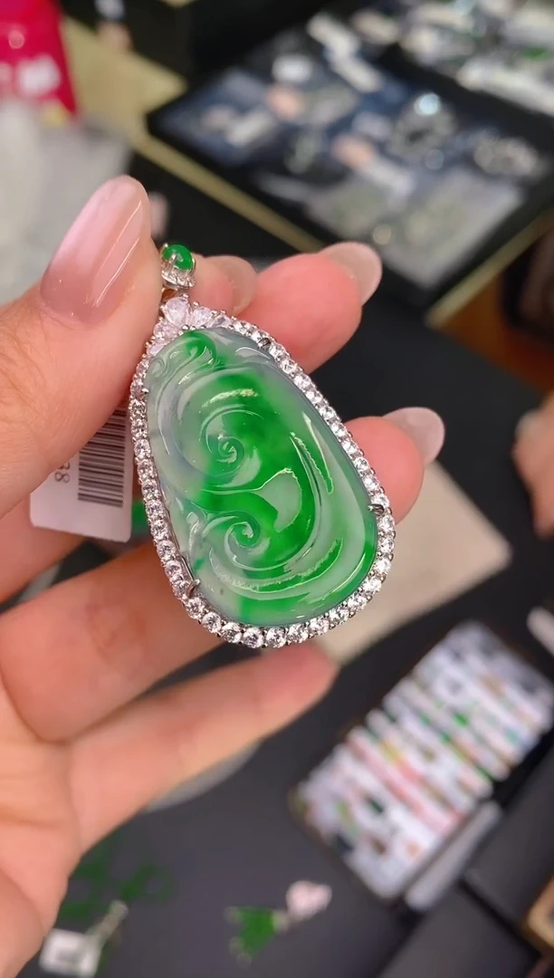 【闪购商品】翡翠吊坠(不含链)未镶嵌如意吊坠