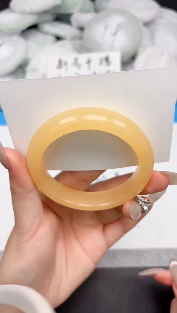 未镶嵌手镯石英质玉166-56.3