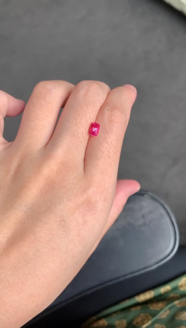 裸石尖晶石1ct粉尖晶  BE 定制