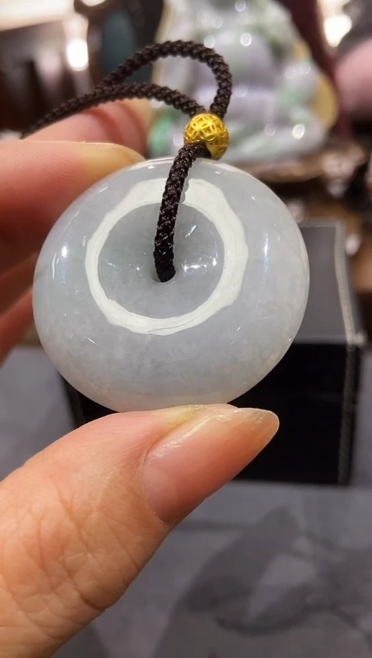 颈饰未镶嵌翡翠快**孩吊坠