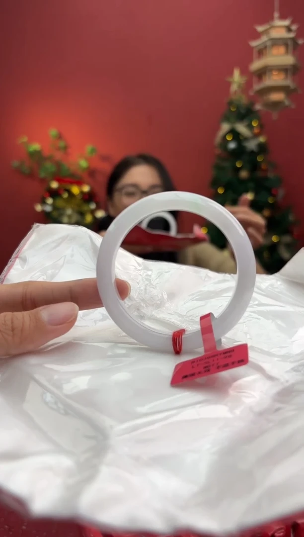 未镶嵌手镯翡翠翡翠手镯3